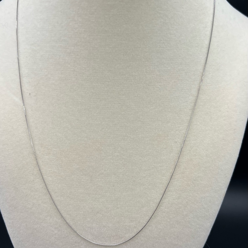 Elegant Vintage 950 Platinum 18” Box Chain Necklace